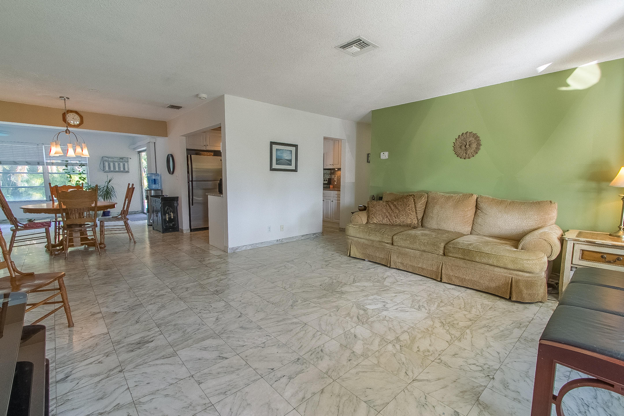 263 Northeast 30th Street Boca Raton, FL 33431 - Photo 3 of 23 East Boca Beauty!--15