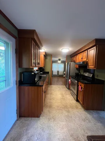 $279,000 | 795 Memorial Drive, Winthrop, ME 04364