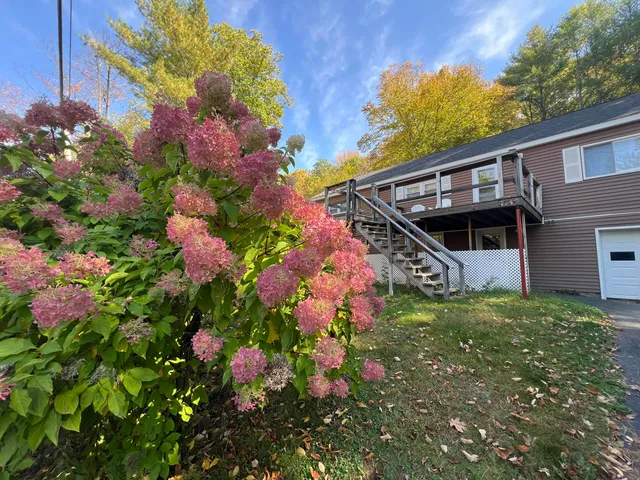 $279,000 | 795 Memorial Drive, Winthrop, ME 04364