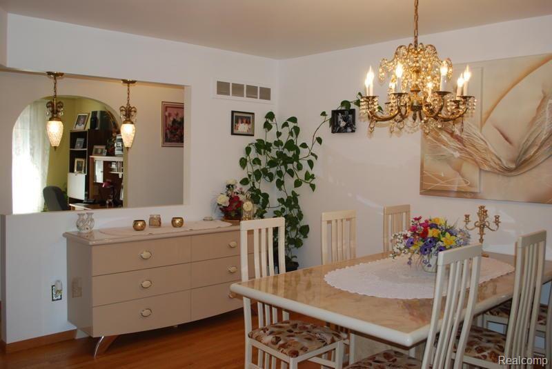 47511 Kathleen Road Macomb, MI 48044 - Photo 6 of 14 DSC_0702