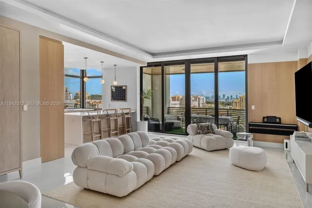 $4,495,000 | 515 Valencia Avenue, Unit 1103, Coral Gables, FL 33134