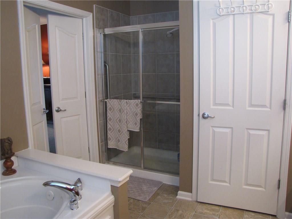 12995 Ratliff Run Fishers, IN 46037 - Photo 13 of 24 Gallery Image 13