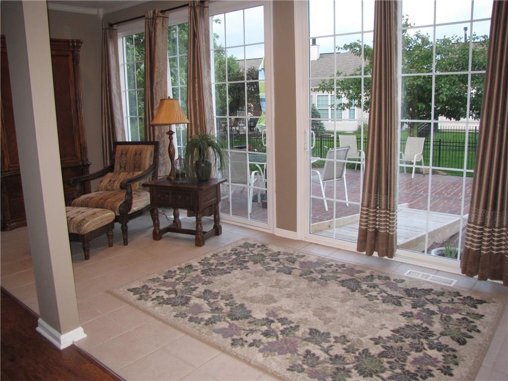 12995 Ratliff Run Fishers, IN 46037 - Photo 10 of 24 Gallery Image 10