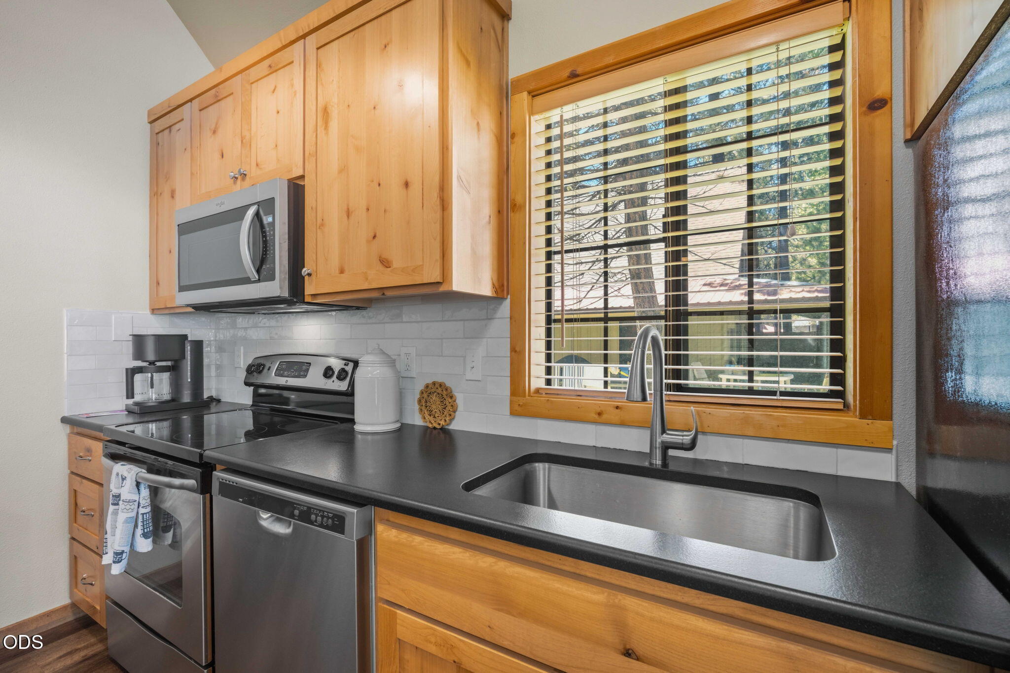57499 Circle 4 Cabin Road, Unit 26 Sunriver, OR 97707 - Photo 17 of 44