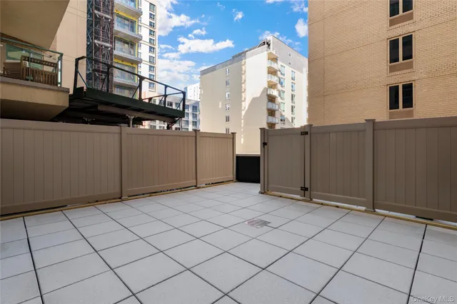 a view of a utility room