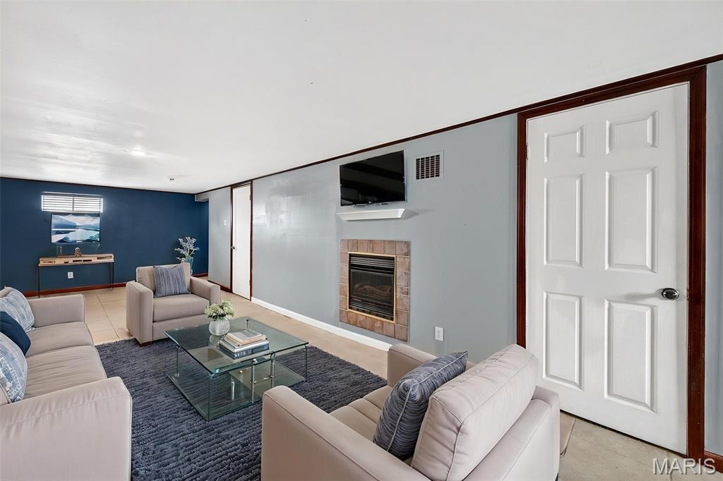 7433 Morgan Ford Road St. Louis, MO 63116 - Photo 18 of 24 Gallery Image 18