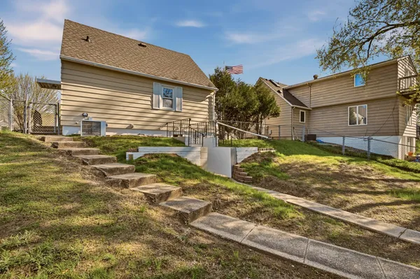 $189,900 | 1003 13th Avenue Southwest, Austin, MN 55912