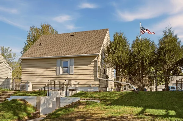 $189,900 | 1003 13th Avenue Southwest, Austin, MN 55912