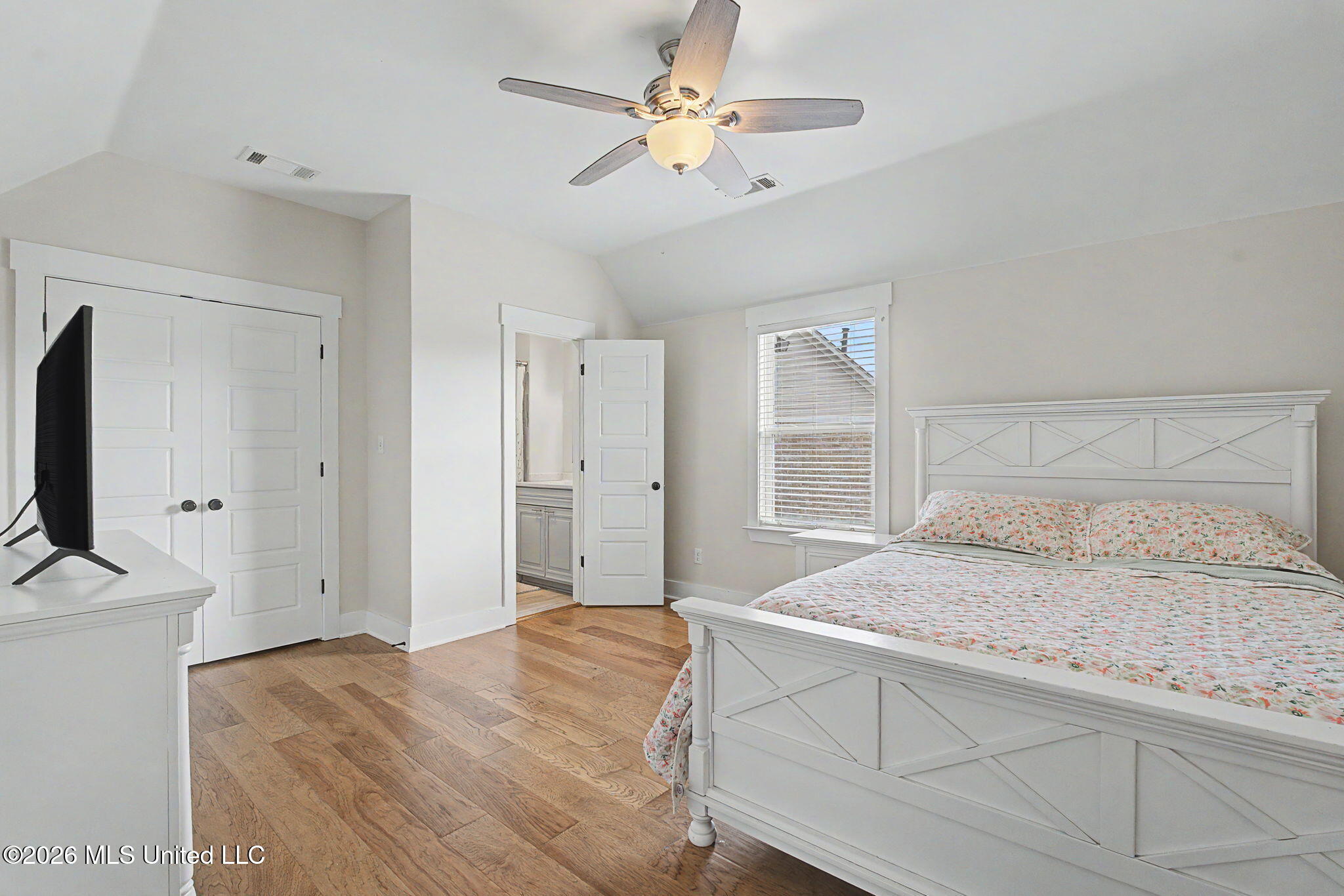 13910 Highlands Crest Loop Olive Branch, MS 38654 - Photo 39 of 58 Upstairs Suite