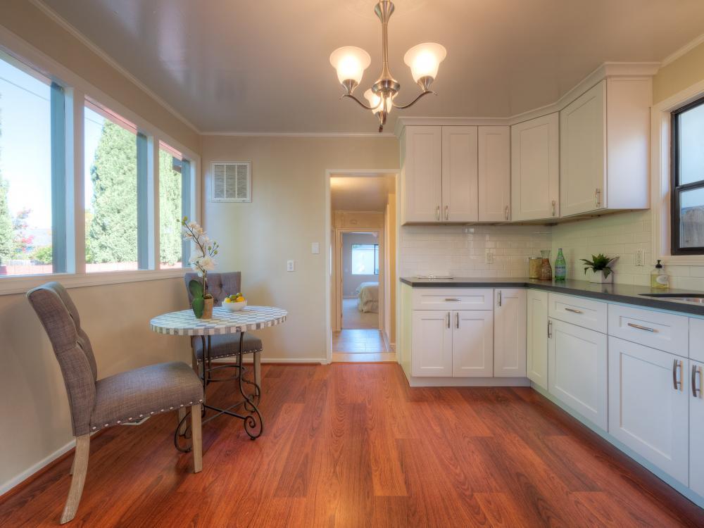 1308 Oxford Street Redwood City, CA 94061 - Photo 3 of 18