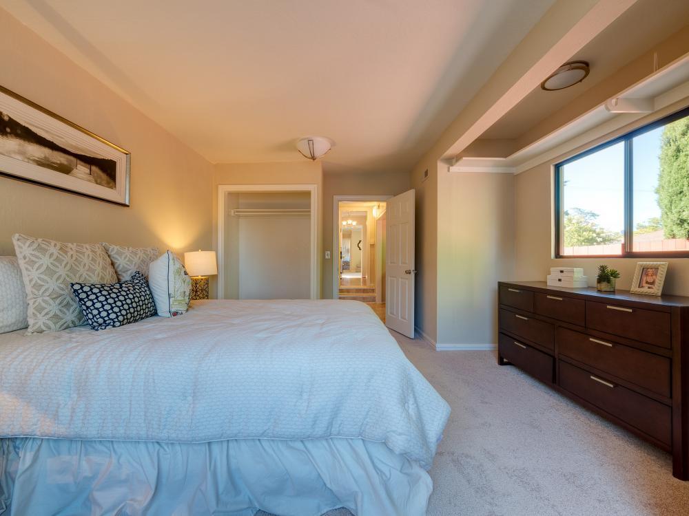 1308 Oxford Street Redwood City, CA 94061 - Photo 10 of 18
