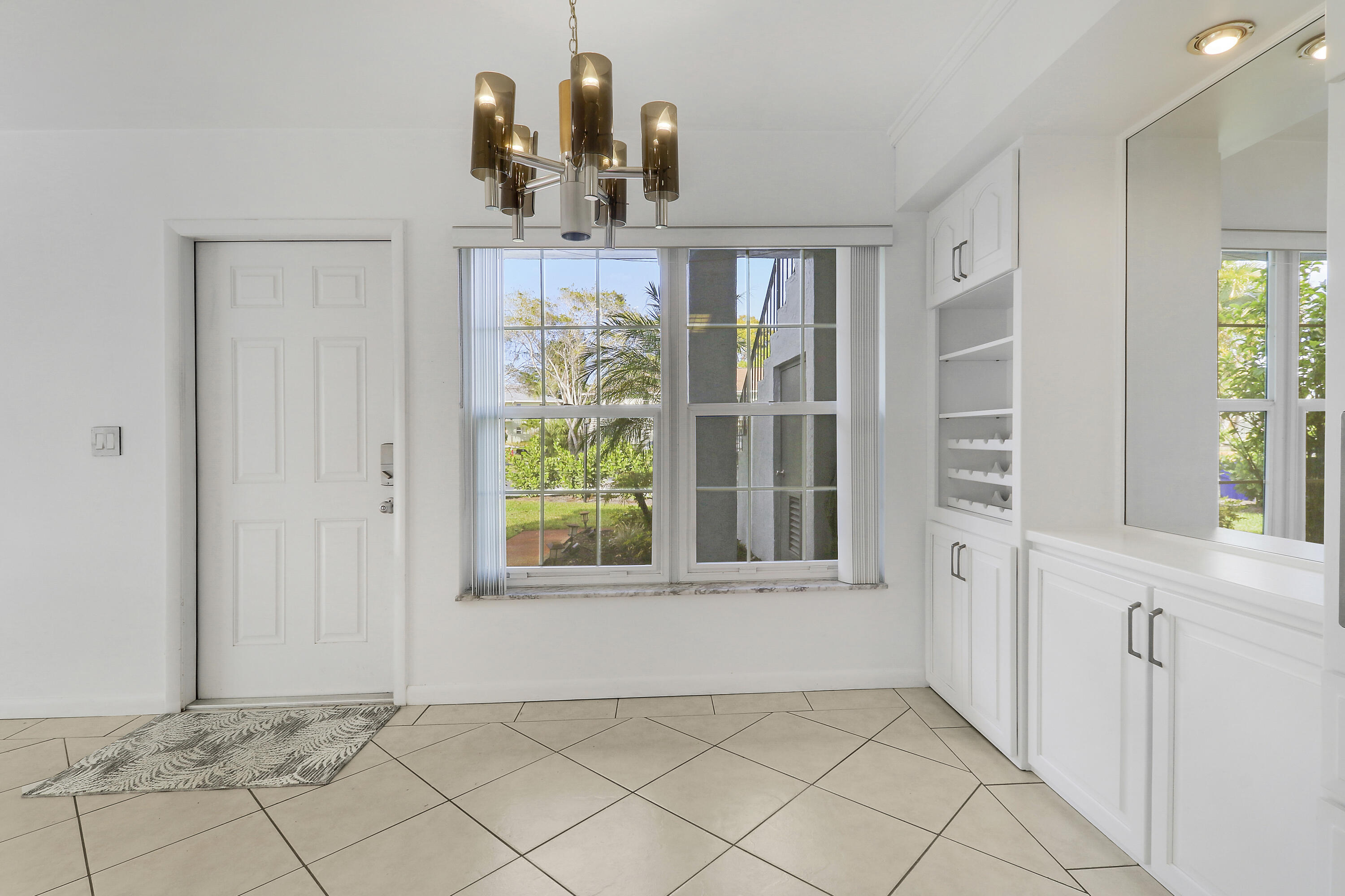 964 Northwest Spruce Ridge Drive, Unit D1 Stuart, FL 34994 - Photo 13 of 33 Dining Area