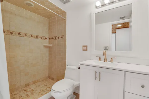 $2,400 | 964 Northwest Spruce Ridge Drive, Unit D1, Stuart, FL 34994