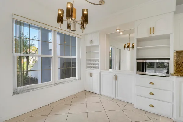 $2,400 | 964 Northwest Spruce Ridge Drive, Unit D1, Stuart, FL 34994