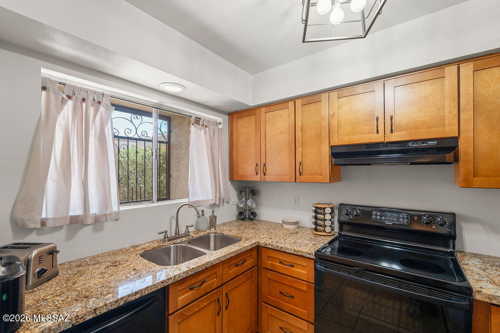 3750 North Country Club Road, Unit 64 Tucson, AZ 85716 - Photo 6 of 42 DSC09110