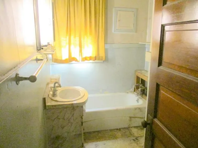 $64,900 | 66 Beaver Street, Leetsdale, PA 15003