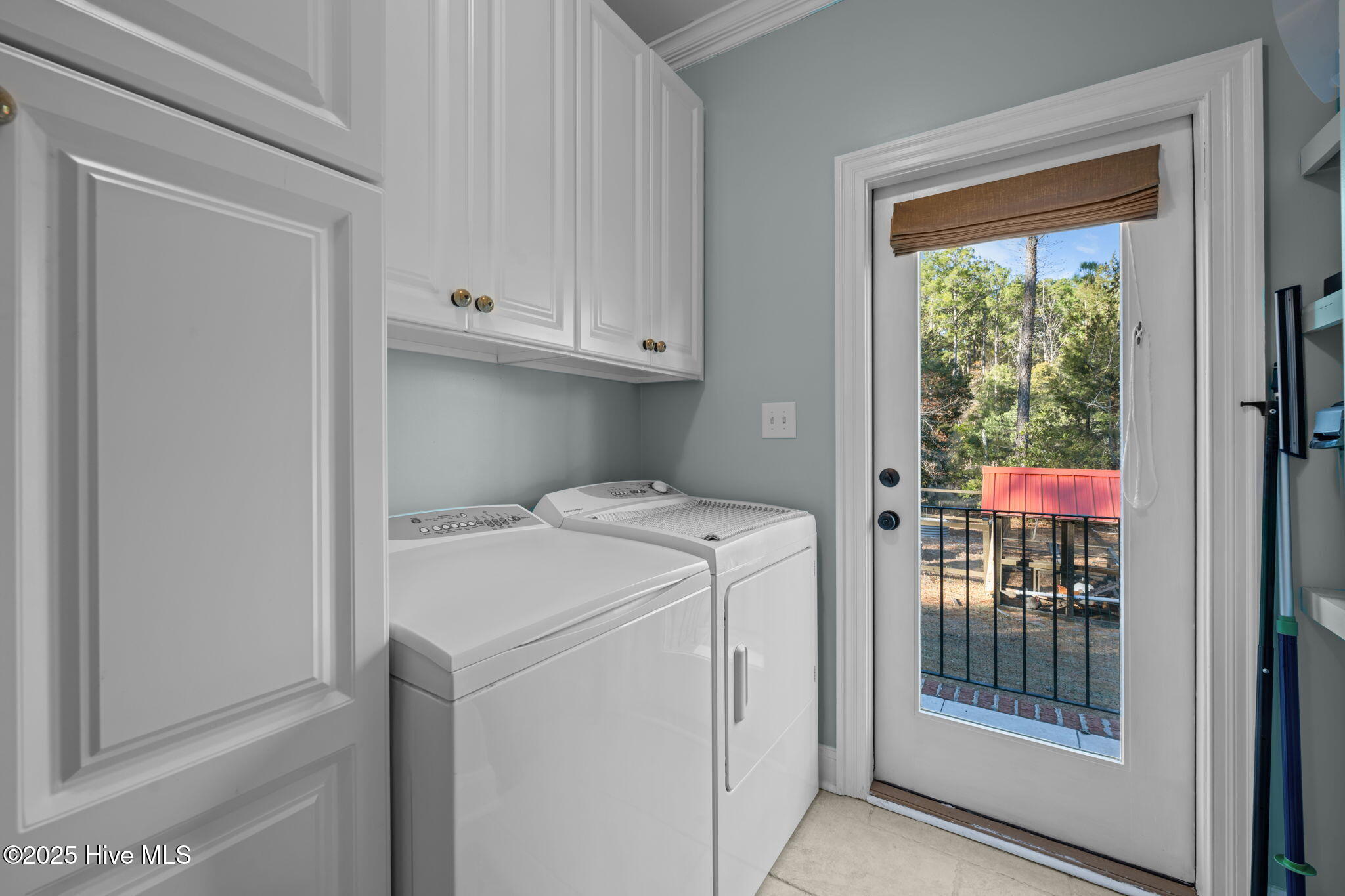 256 Spring Drive Aurora, NC 27806 - Photo 23 of 40 Laundry room - washer & dryer convey