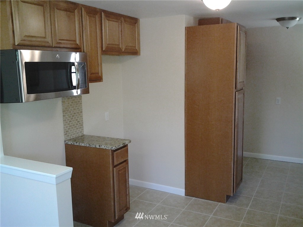 273 Thomas Avenue Southwest Renton, WA 98057 - Photo 9 of 23