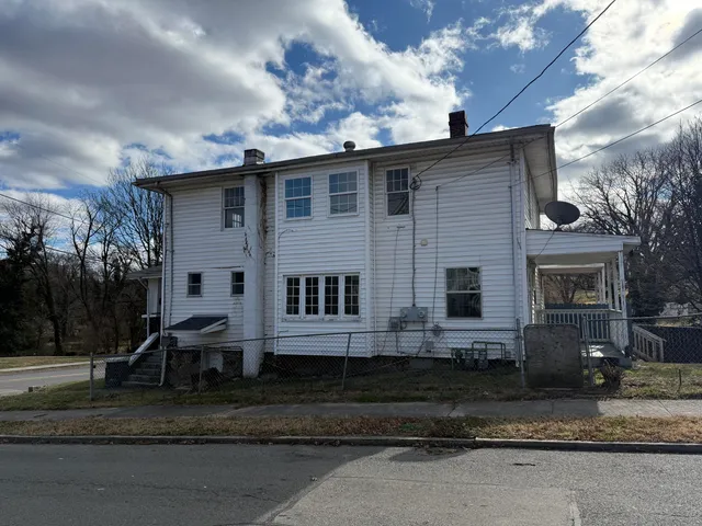 $189,000 | 201-203 18th Street Southeast, Roanoke, VA 24013