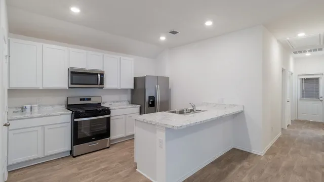 $254,990 | 311 Santo Domingo Road, Bastrop, TX 78602