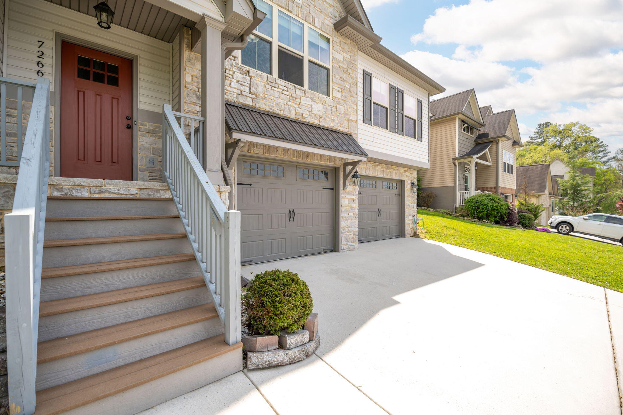 7266 Noah Reid Road Chattanooga, TN 37421 - Photo 2 of 32 31-web-or-mls-DSC_0551-Enhanced-NR