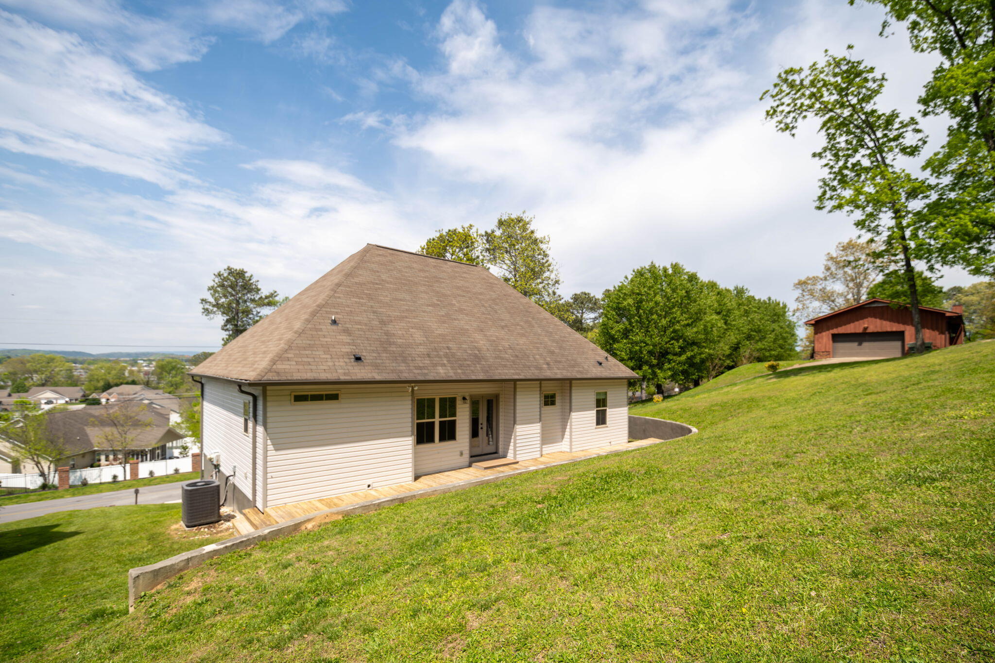 7266 Noah Reid Road Chattanooga, TN 37421 - Photo 32 of 32 33-web-or-mls-DSC_0553-Enhanced-NR