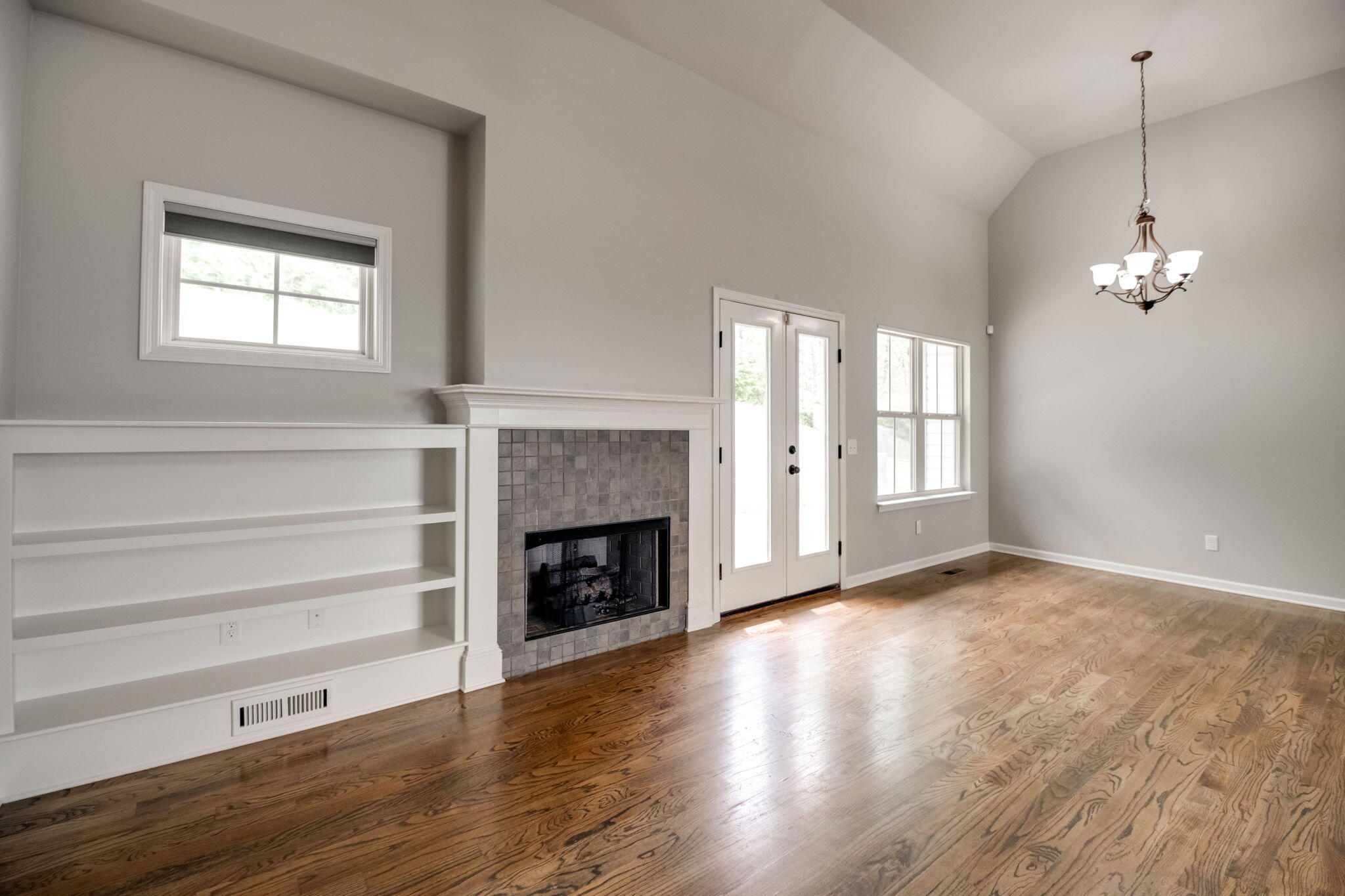 7266 Noah Reid Road Chattanooga, TN 37421 - Photo 6 of 32 7-web-or-mls-DSC_0457