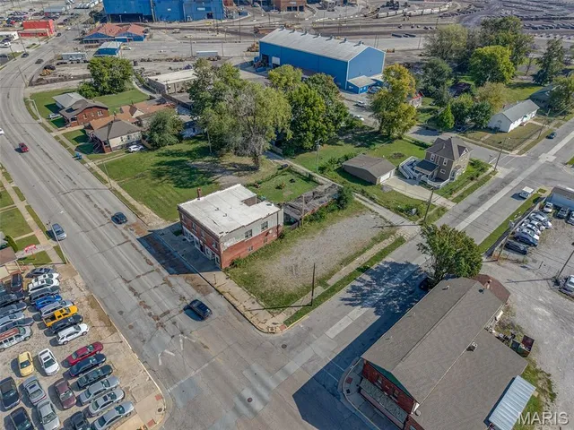 $226,000 | 1348 Madison Avenue, Madison, IL 62060