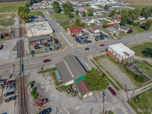 $226,000 | 1348 Madison Avenue, Madison, IL 62060