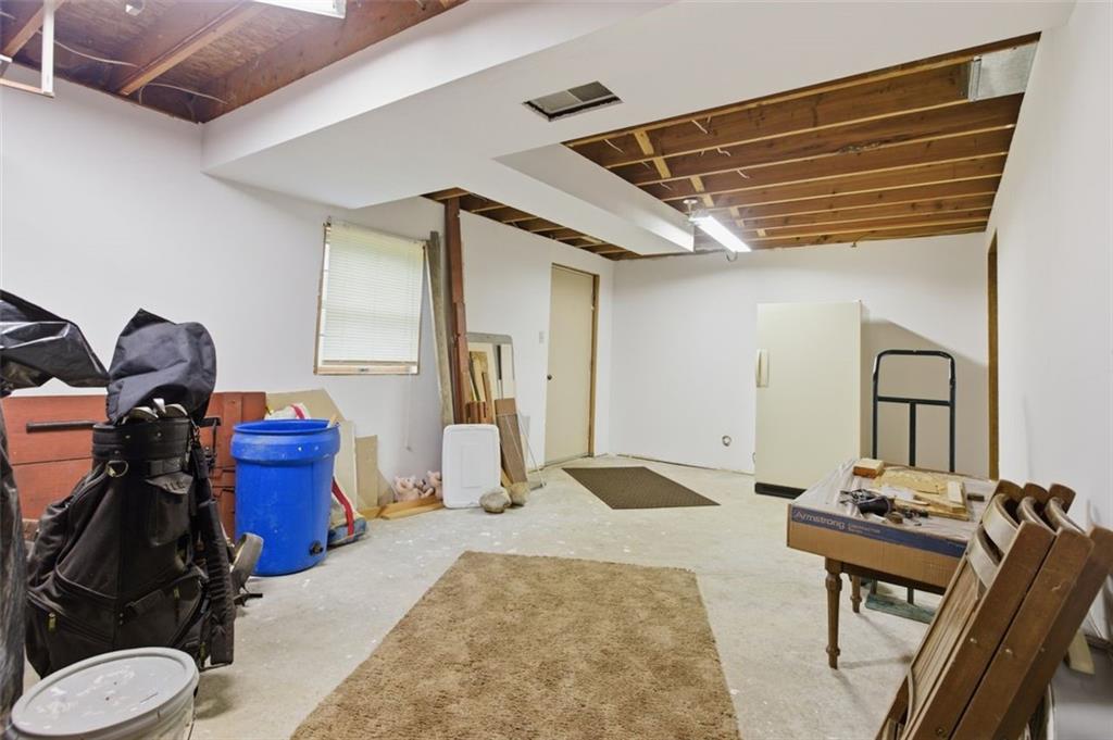 873 Linden Road Eighty Four, PA 15330 - Photo 32 of 40 Gallery Image 32