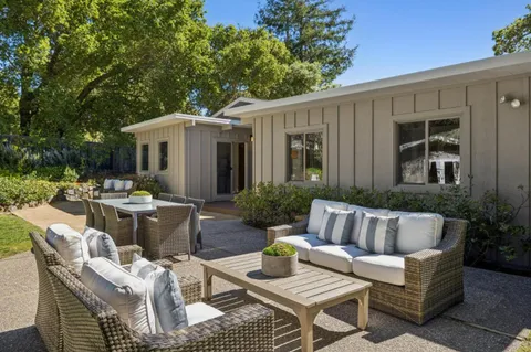 $3,795,000 | 665 West Glen Way, Woodside, CA 94062