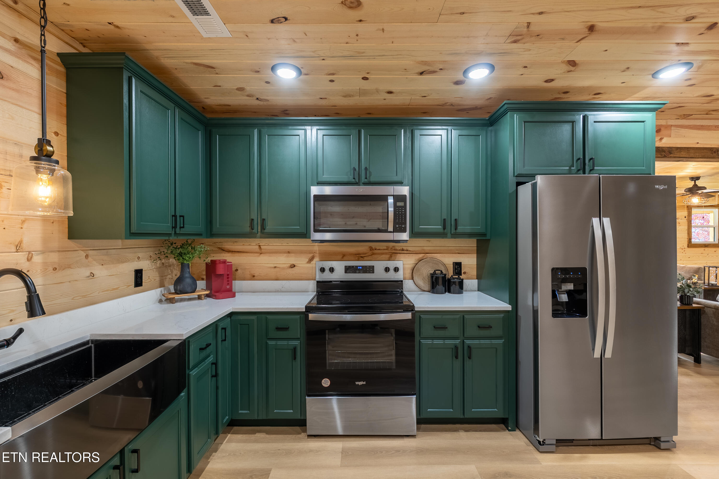 4015 Hitching Post Road Pigeon Forge, TN 37863 - Photo 12 of 54 DSC06943-HDR