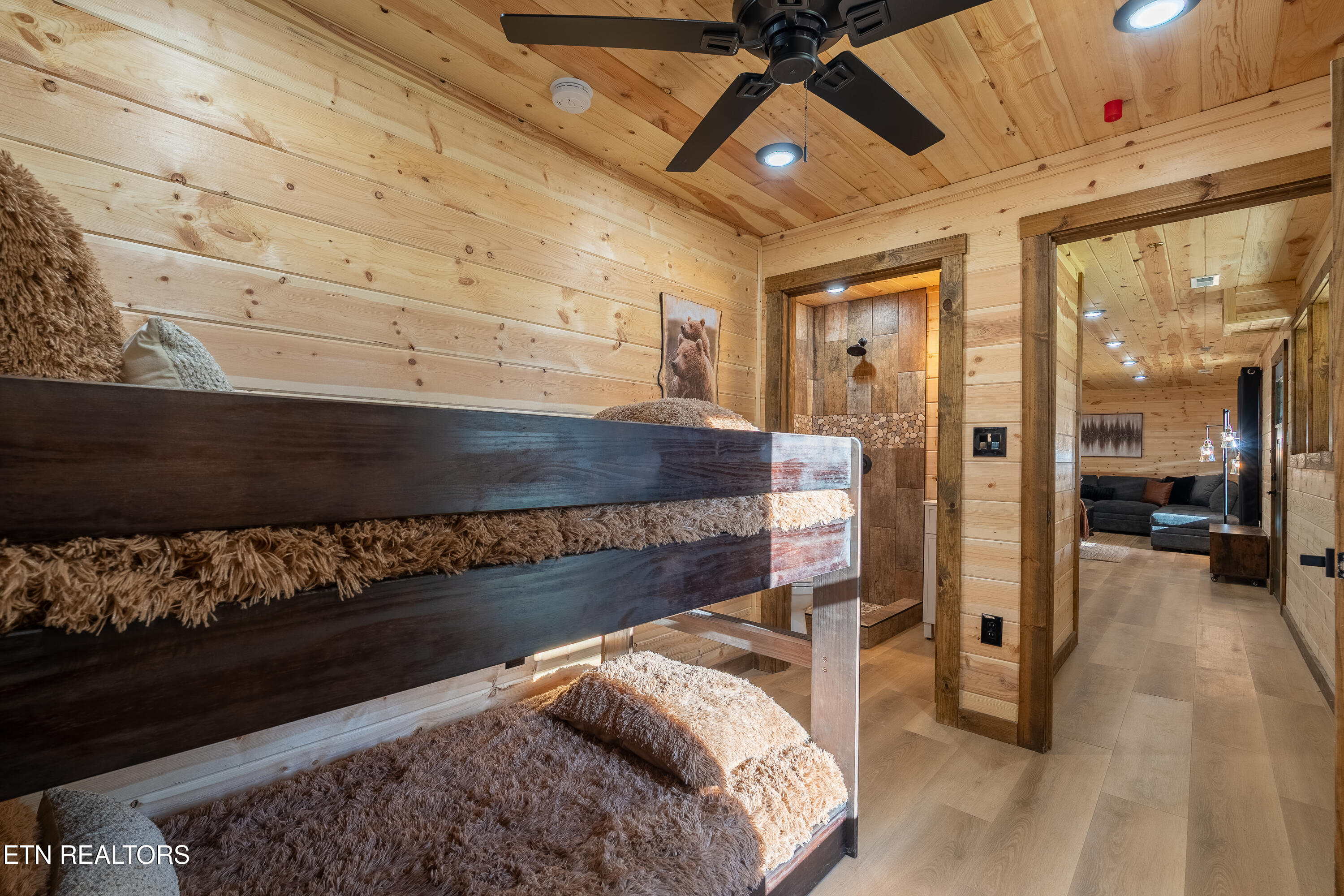 4015 Hitching Post Road Pigeon Forge, TN 37863 - Photo 15 of 54 DSC06963-HDR