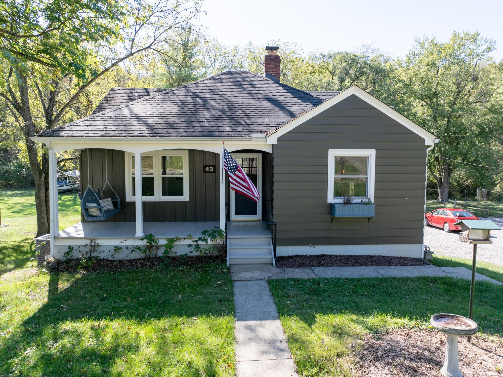 43 Pomeroy Road Athens, OH 45701 - Photo 5 of 57 2025100143pomeroy_athens00073