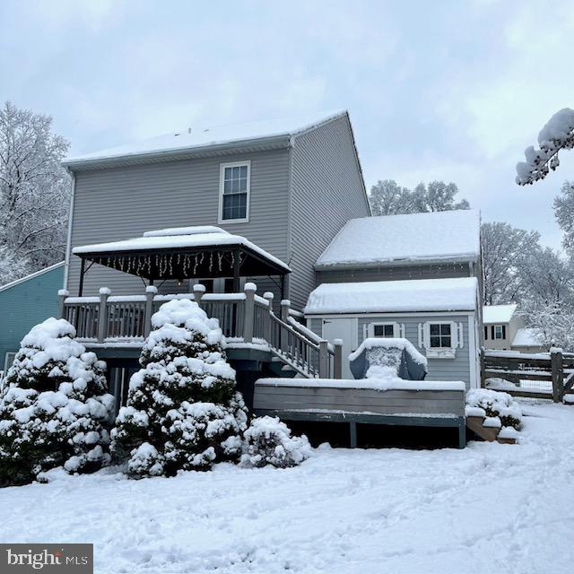 18 Kings Bridge Court Newark, DE 19702 - Photo 2 of 38 a room with toys and storage