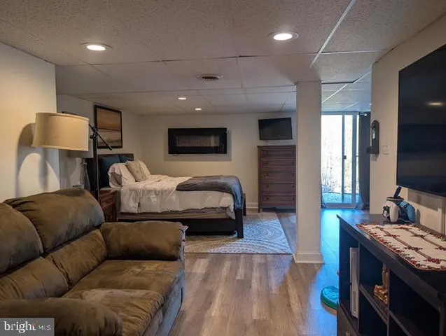 a bathroom with a toilet