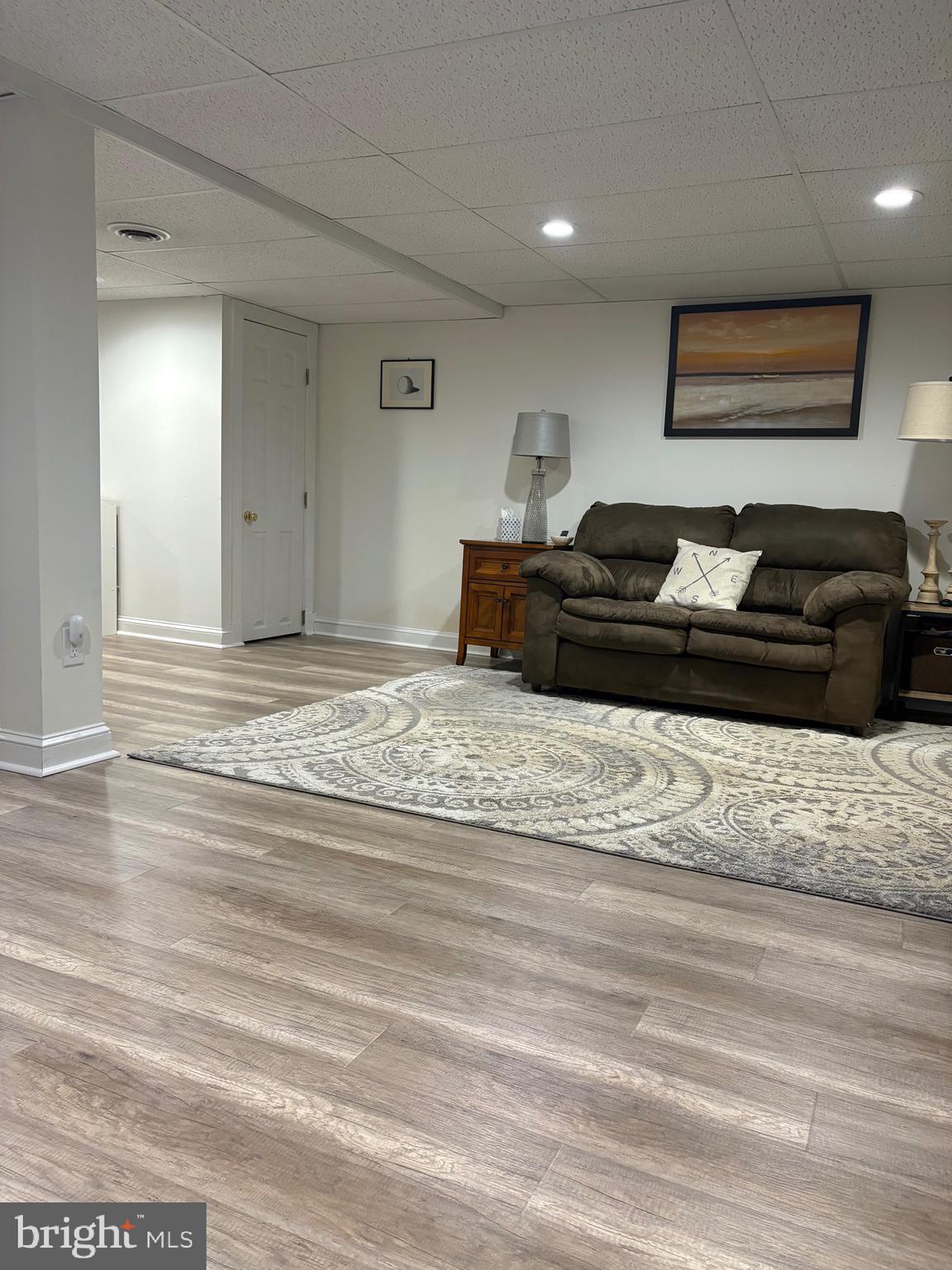 18 Kings Bridge Court Newark, DE 19702 - Photo 32 of 38 a living room with furniture