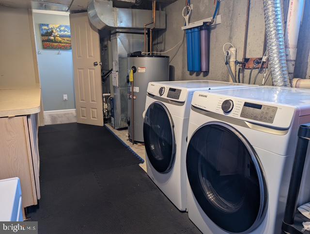 18 Kings Bridge Court Newark, DE 19702 - Photo 34 of 38 a utility room with dryer and washer