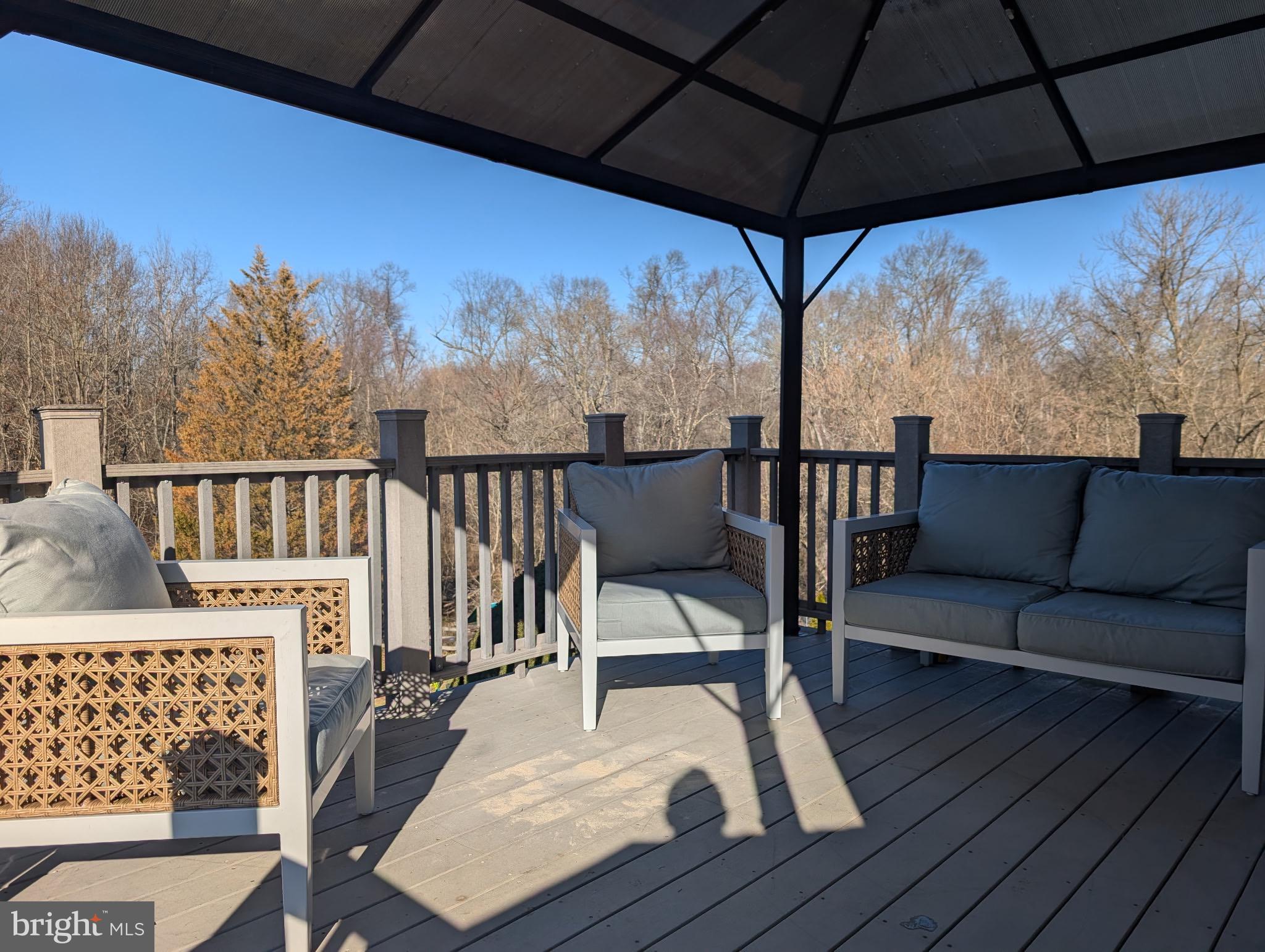 18 Kings Bridge Court Newark, DE 19702 - Photo 38 of 38 a view of a chairs and tables in the back yard