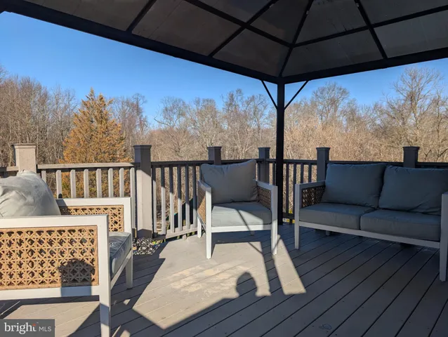 $412,500 | 18 Kings Bridge Court, Newark, DE 19702