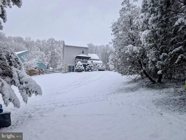 18 Kings Bridge Court Newark, DE 19702 - Photo 5 of 38 a view of a house with a snow in the yard