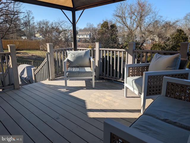 18 Kings Bridge Court Newark, DE 19702 - Photo 10 of 38 a view of roof deck with patio