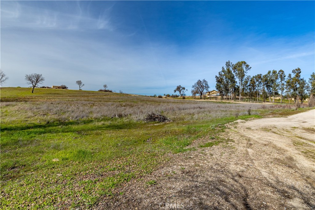 69237 Interlake Road Lockwood, CA 93426 - Photo 44 of 62