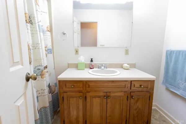 $310,000 | 511 Darrell Lane, Hurt, VA 24563