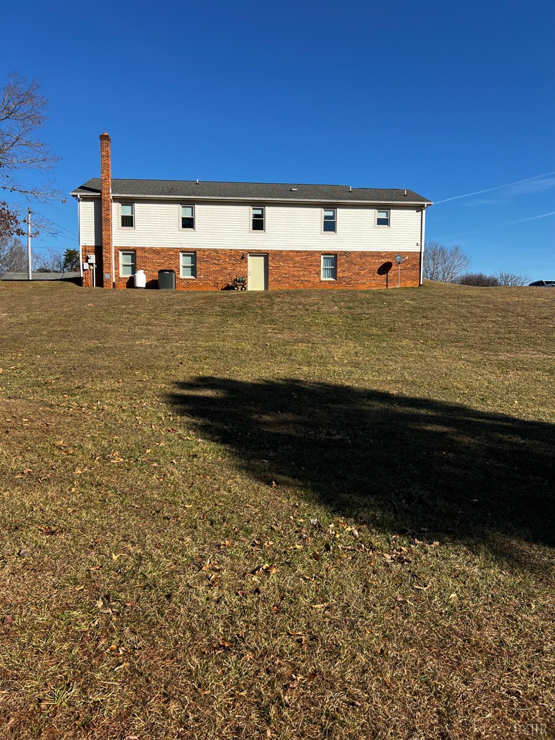 511 Darrell Lane Hurt, VA 24563 - Photo 4 of 24