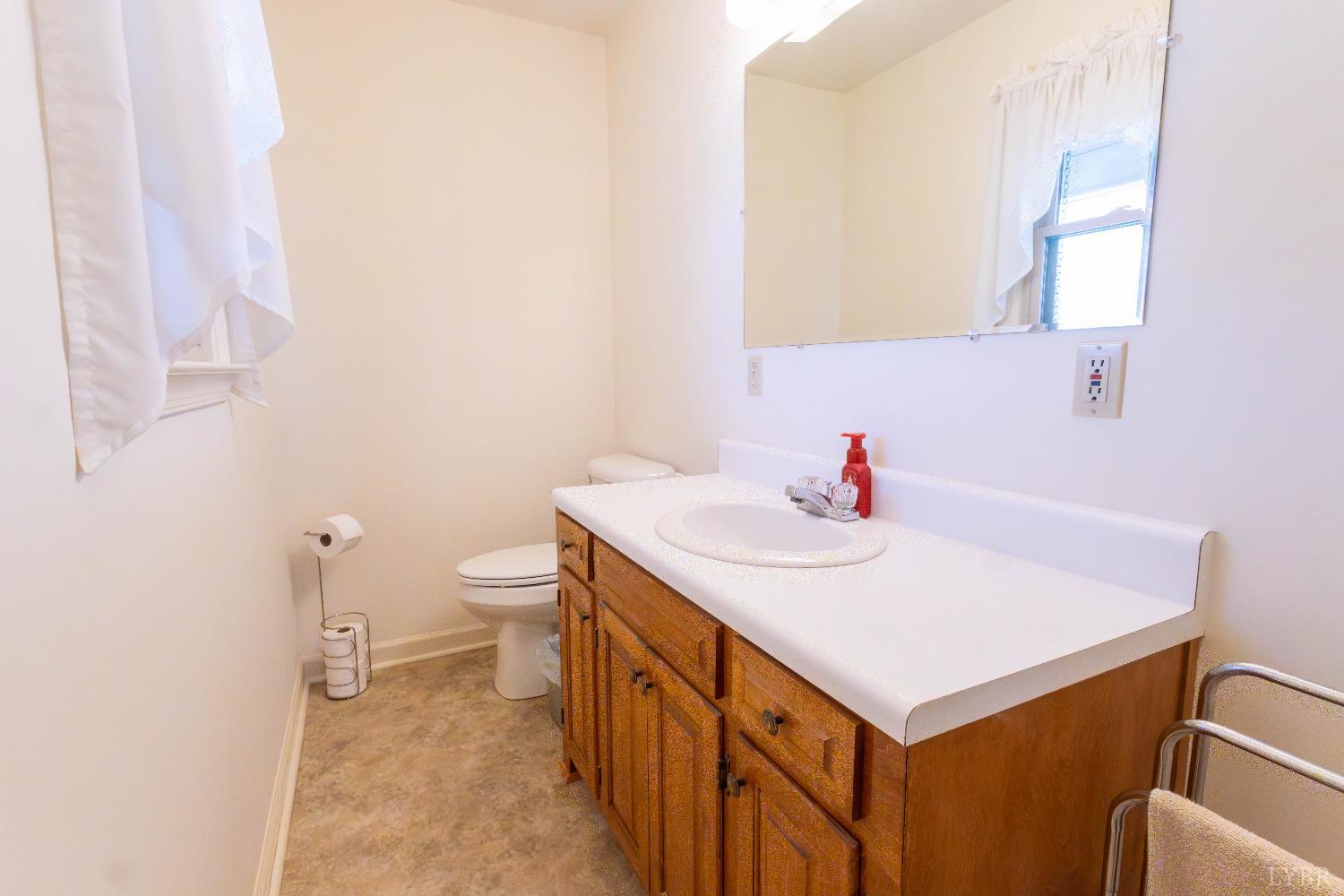 511 Darrell Lane Hurt, VA 24563 - Photo 41 of 55