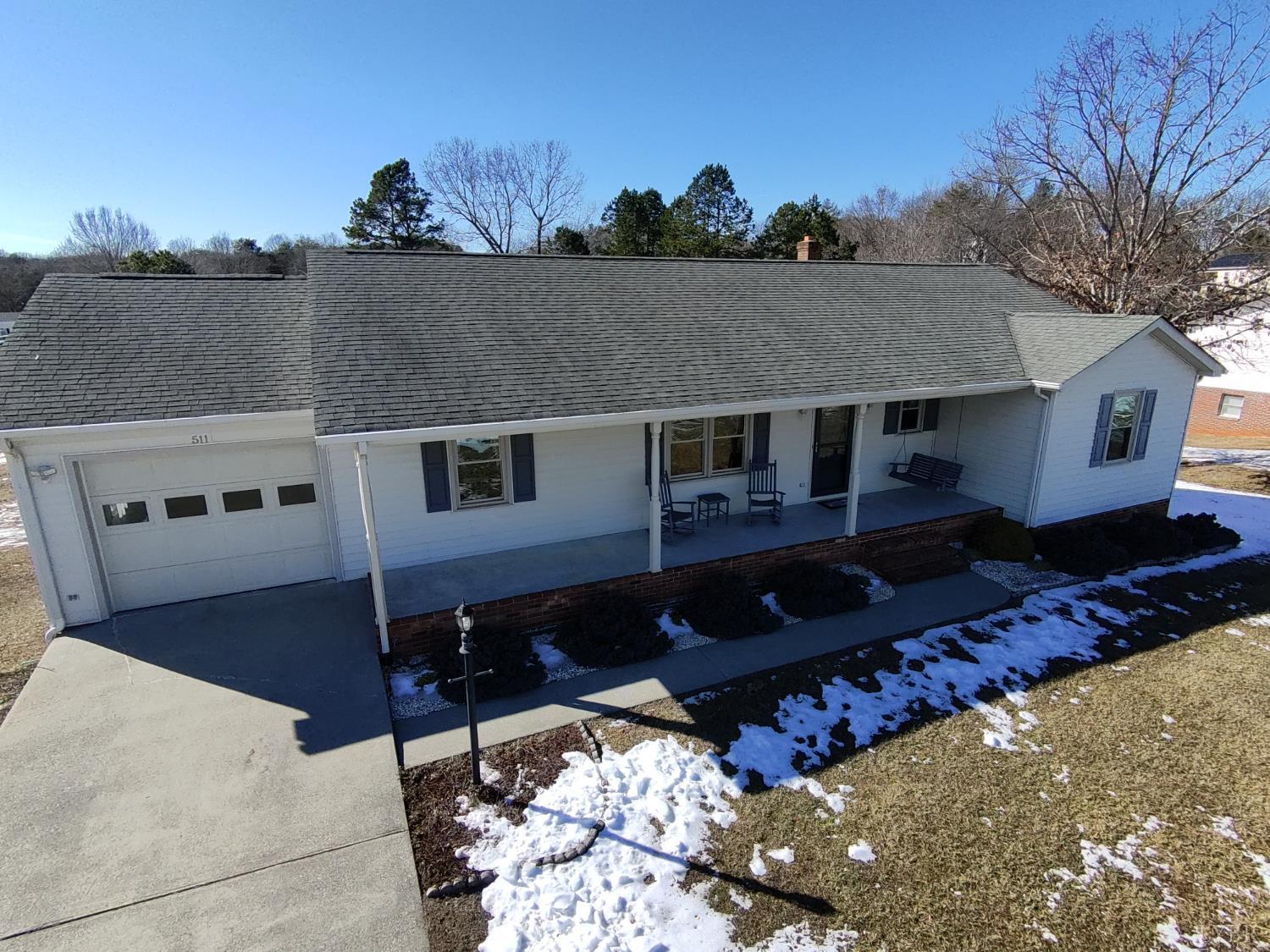 511 Darrell Lane Hurt, VA 24563 - Photo 5 of 55