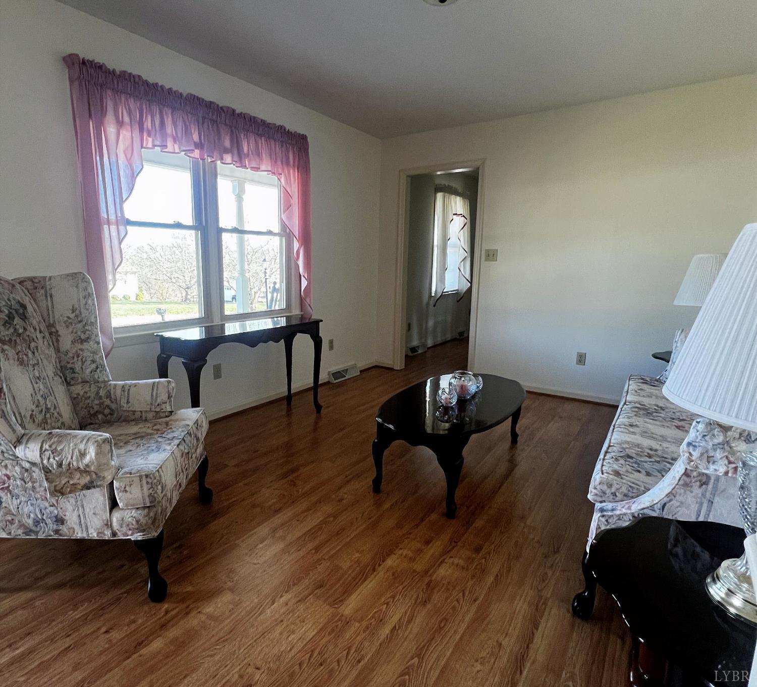 511 Darrell Lane Hurt, VA 24563 - Photo 8 of 24