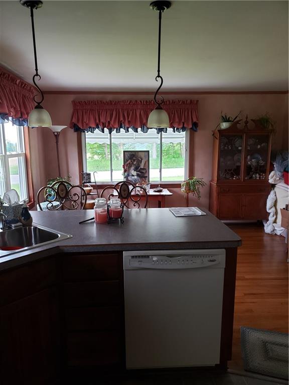1602 Mercer Road Fredonia, PA 16124 - Photo 3 of 23