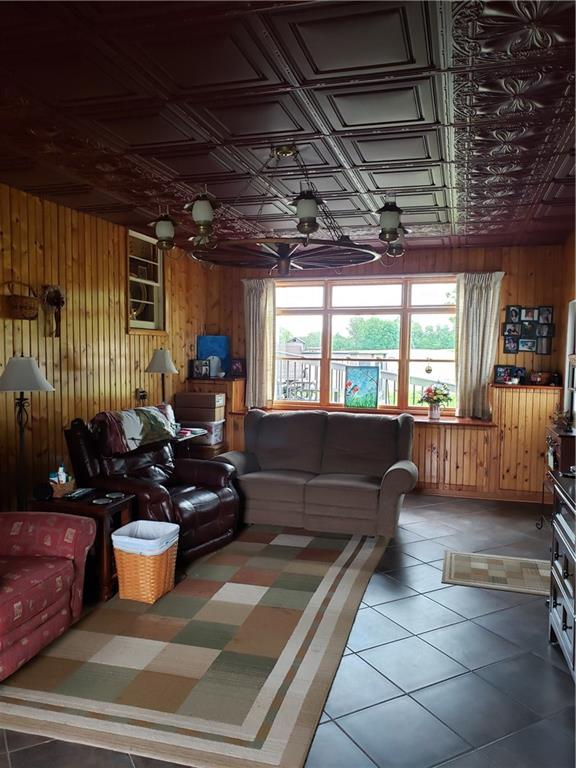 1602 Mercer Road Fredonia, PA 16124 - Photo 8 of 23